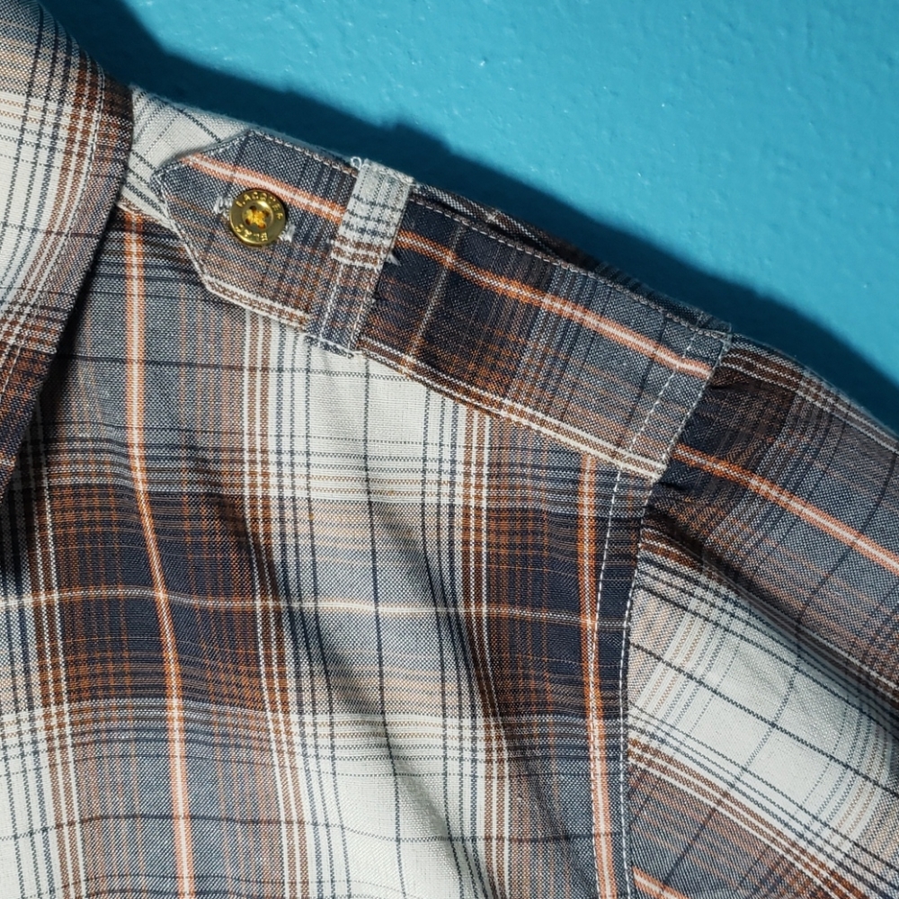 M blac lacquer button down - Picture 3 of 5